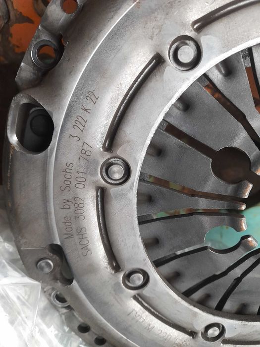 Kit ambreaj vw t5 transporter 1.9 2.0 Sachs