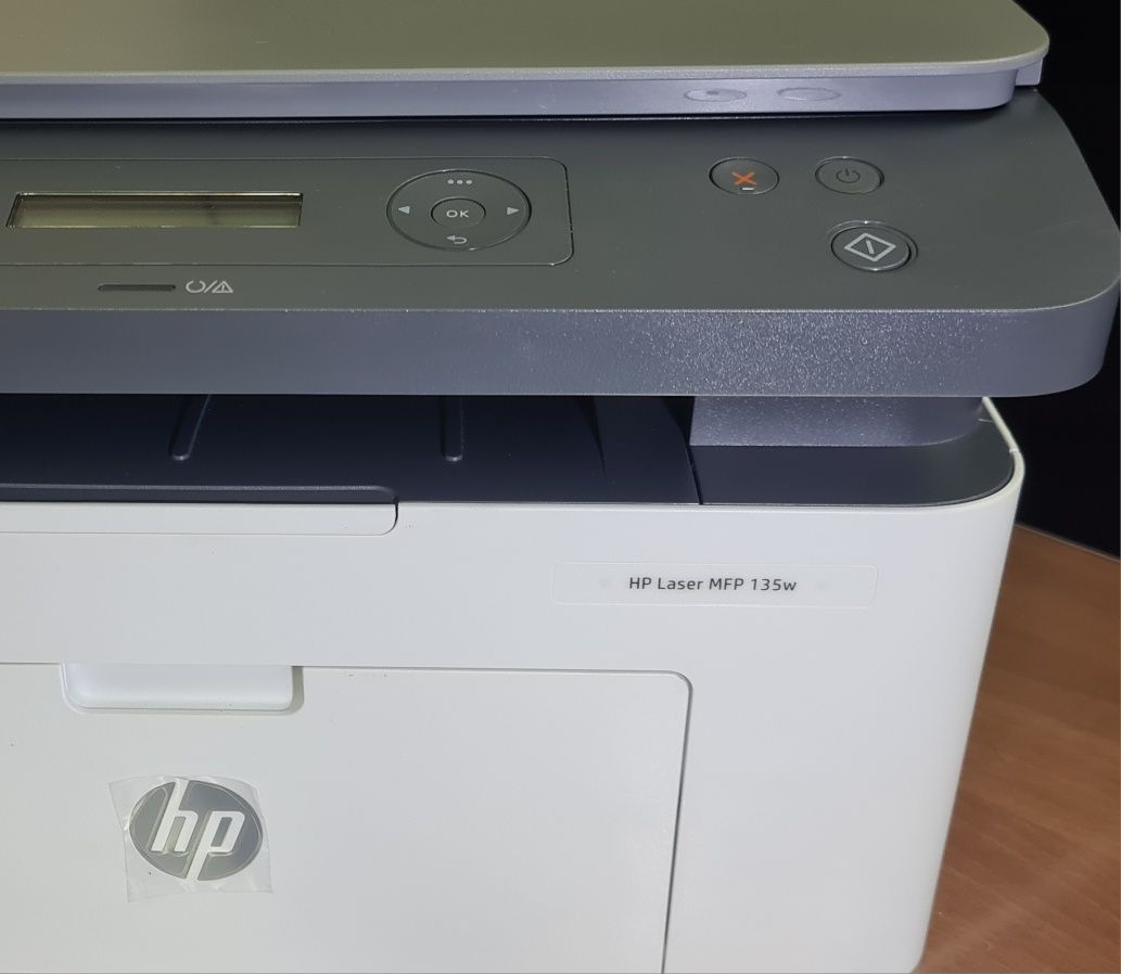 Продаю черно-белый лазерный принтер 3в1 Мфу HP LaserMFP 135w c Wi-Fi