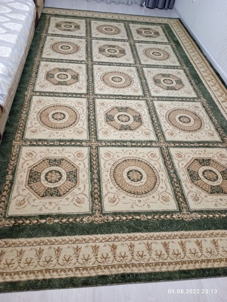 Продам ковры бу в хорошем состоянии после стирки