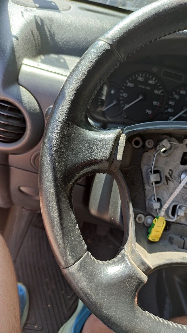 Кожен Волан Peugeot 406, без възглавница.