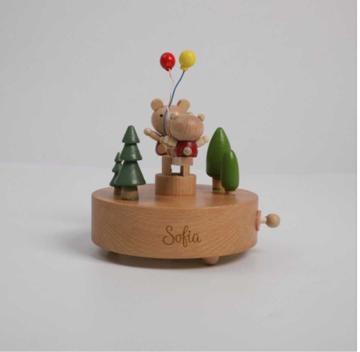 Уникална персонализирана дървена музикална кутия. Идеална за подарък
