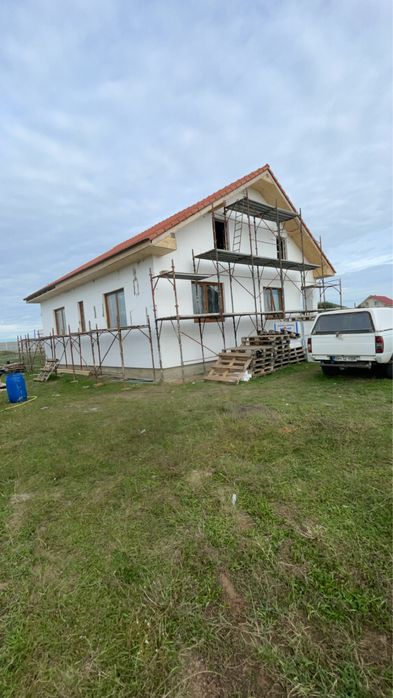 Executăm finisaje interioare si exterioare!