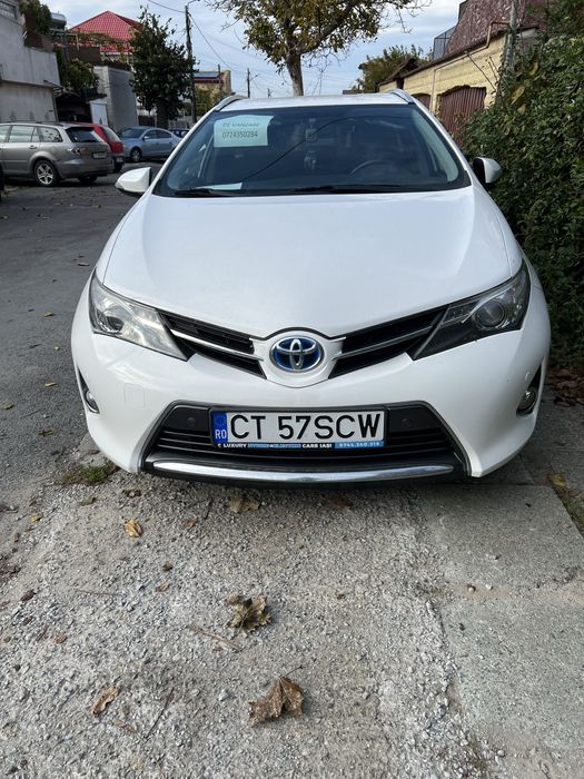 De vanzare Toyota Auris Touring Sport