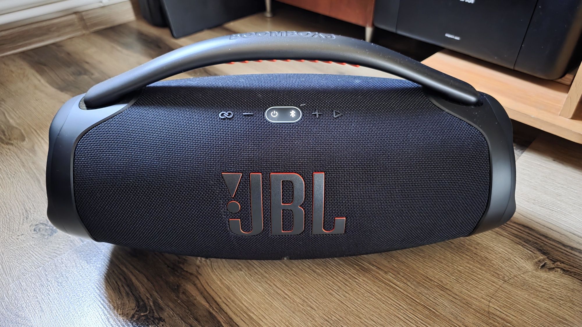 JBL bombox 3 impecabila cu factura si garantie