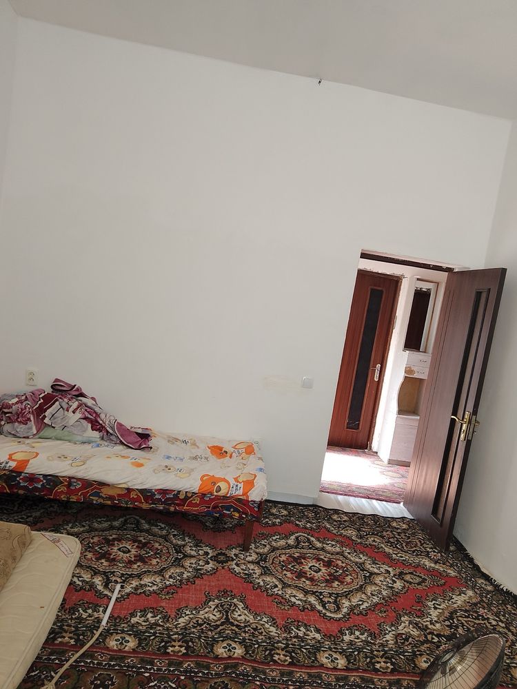 Eshonguzar Hovli 2 Xona Abusaxiy