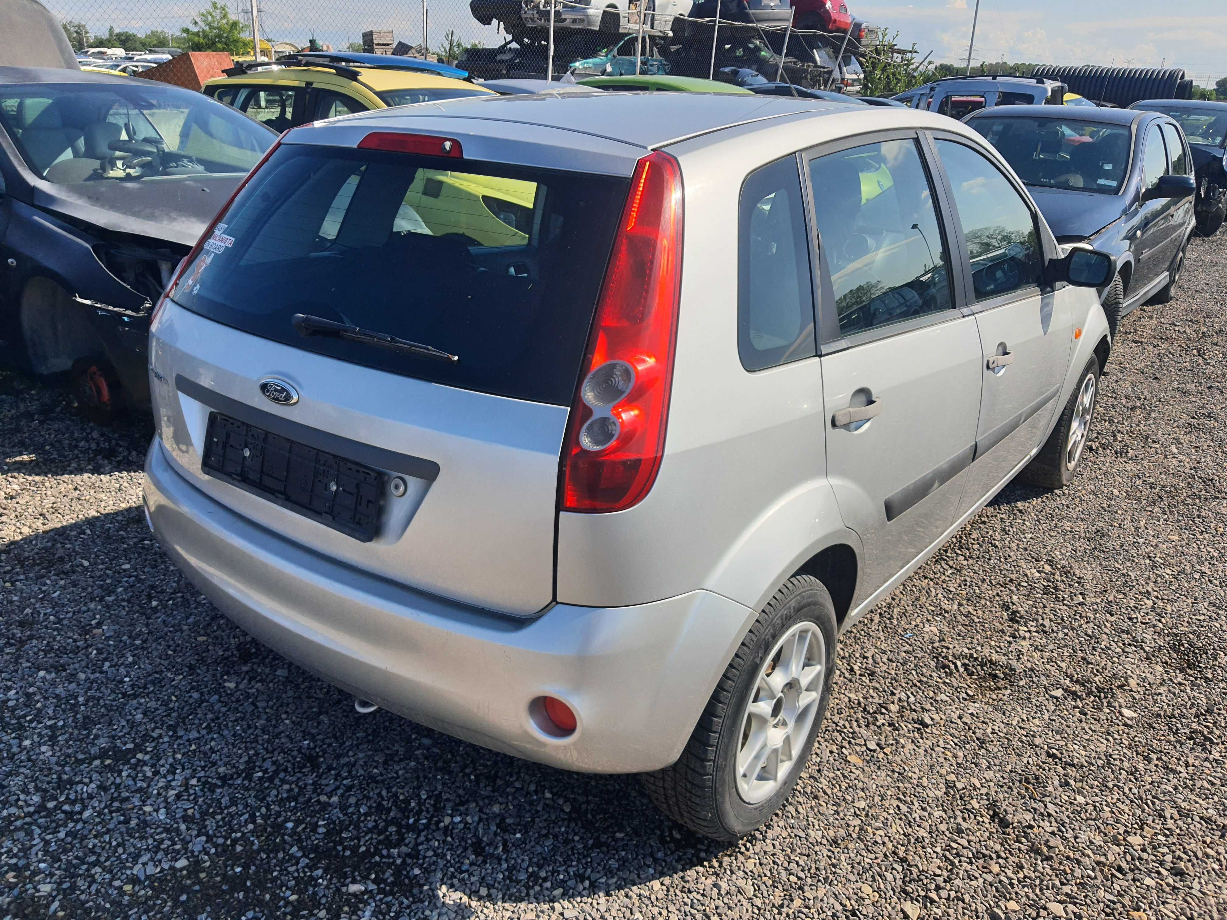 На части! Ford Fiesta 1.4