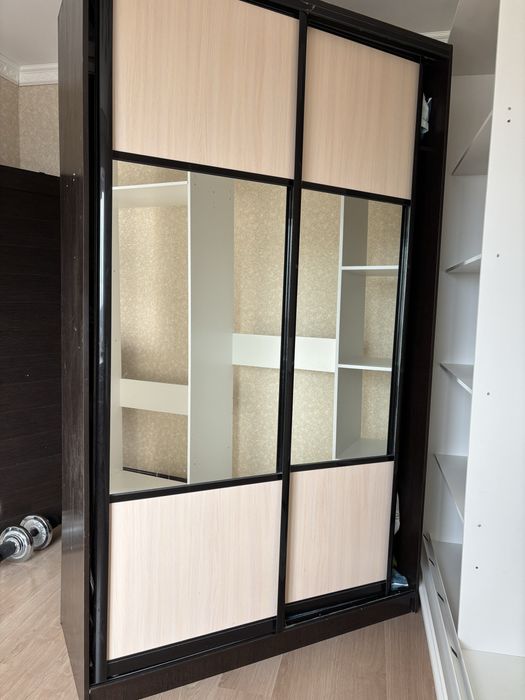 Шкаф купе продам срочно