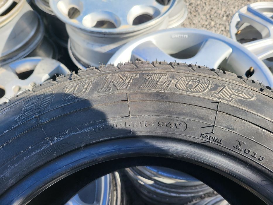 Лятна гума 205/65/15 Dunlop ,Дънлоп