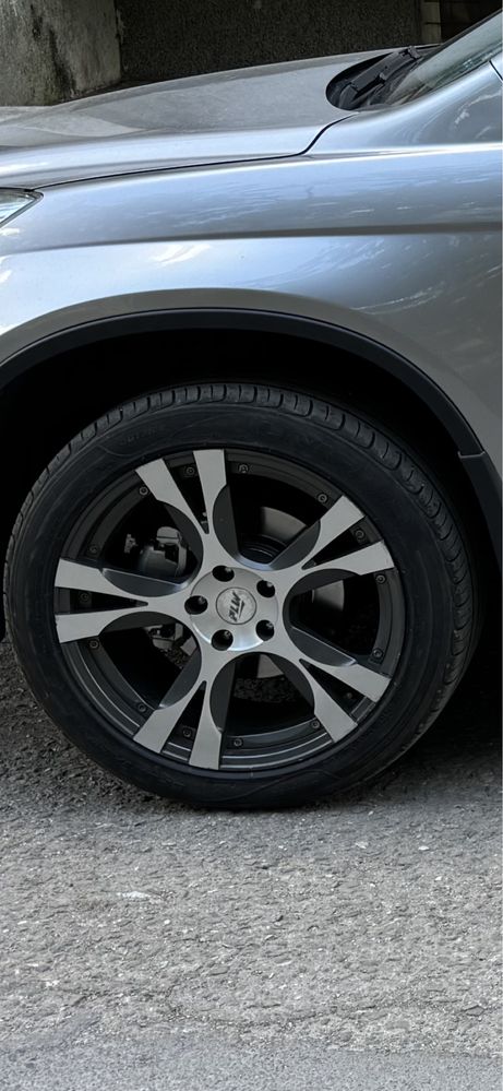 Джанти с гуми 19” 5 х 114,3  245/45/19 -ЕТ 40