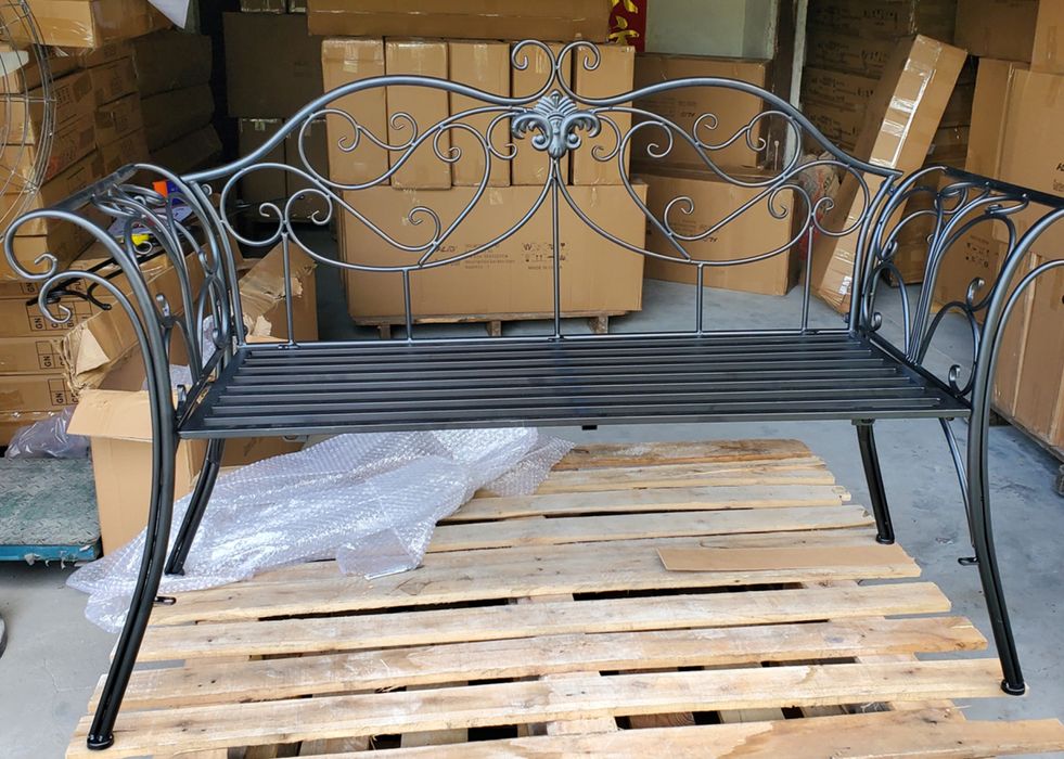Градинска метална пейка с безплатна доставка