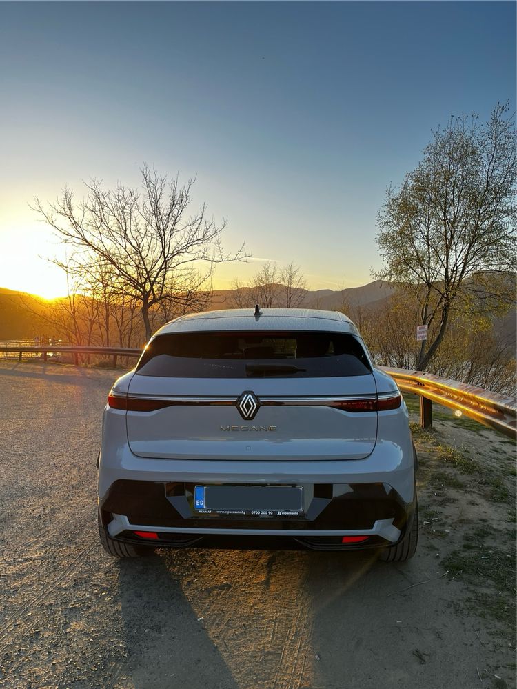 Renault Megane E-tech techno super charge