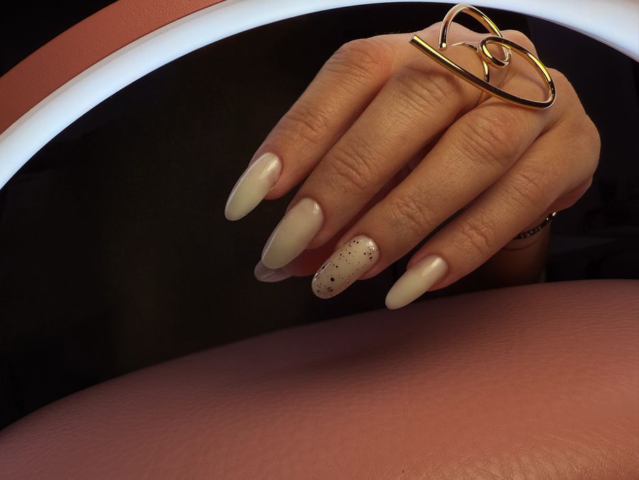 Unghii cu gel /semi/constructie