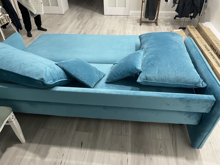 Продам диван в отличном состоянии