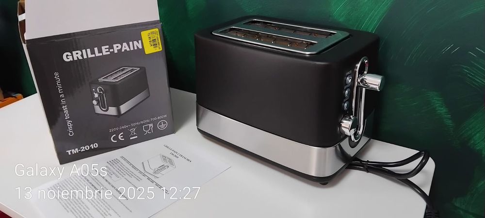 Prăjitor de pâine, nou