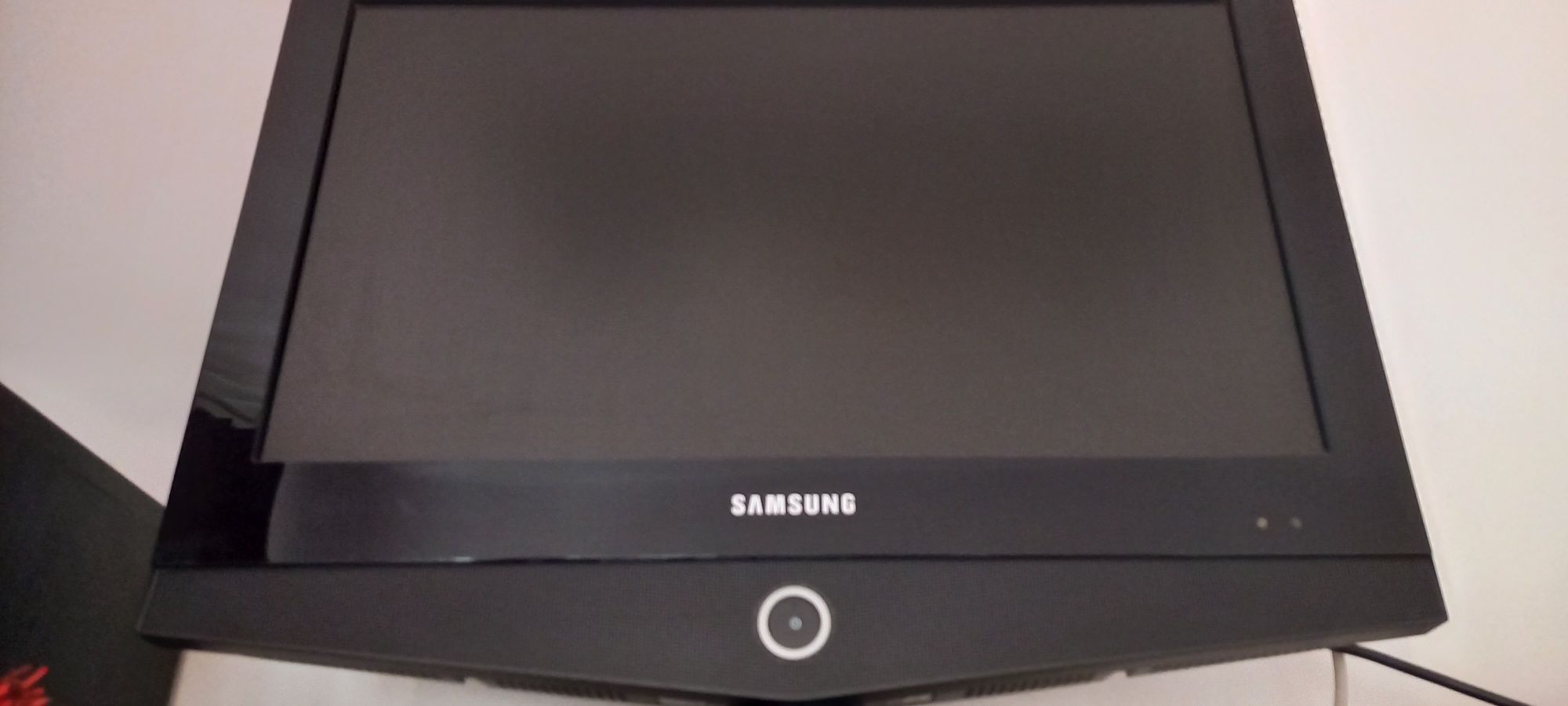 Televizor Samsung  diagonală 60cm