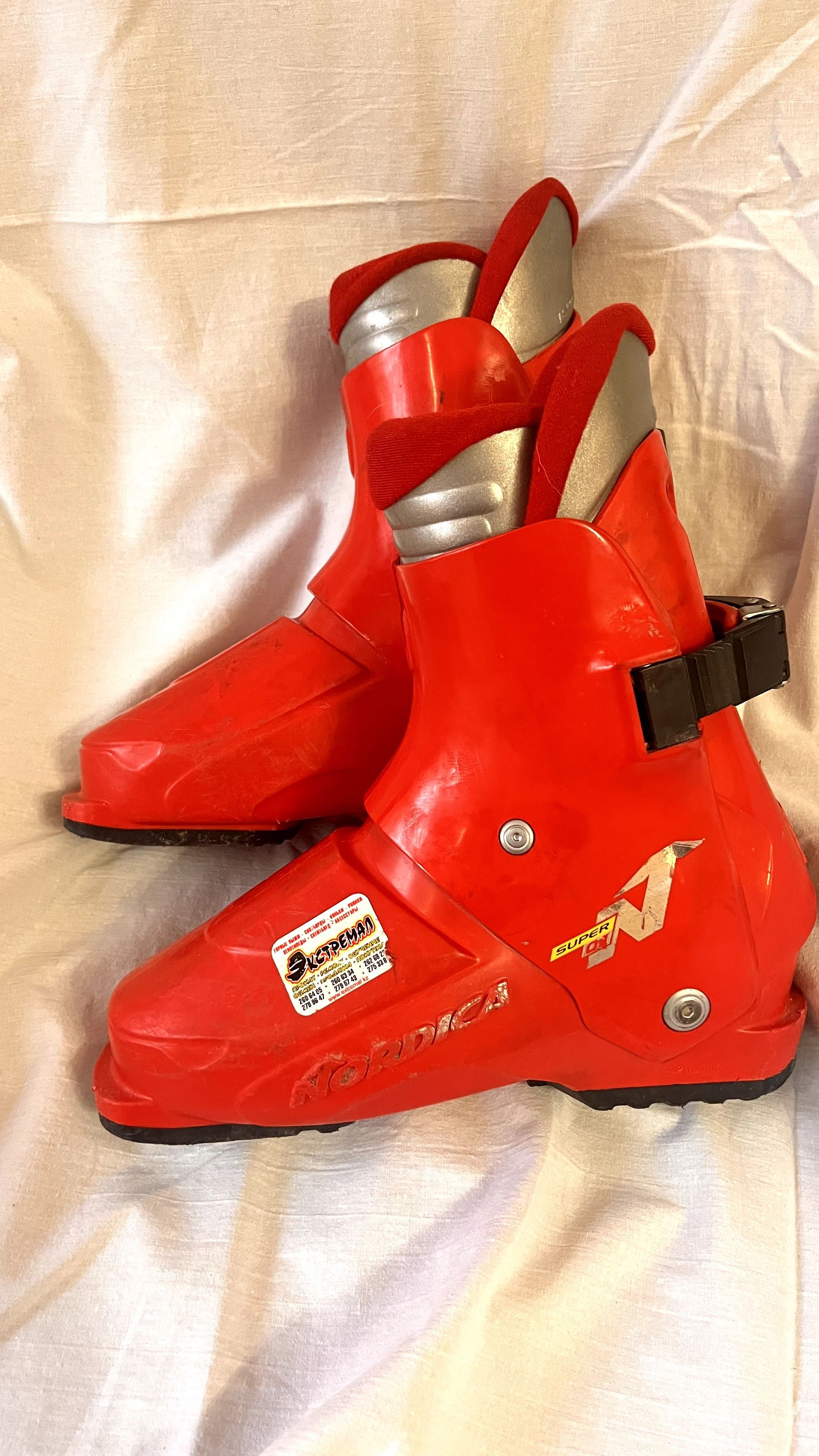 ботинки лыжные женские 24р