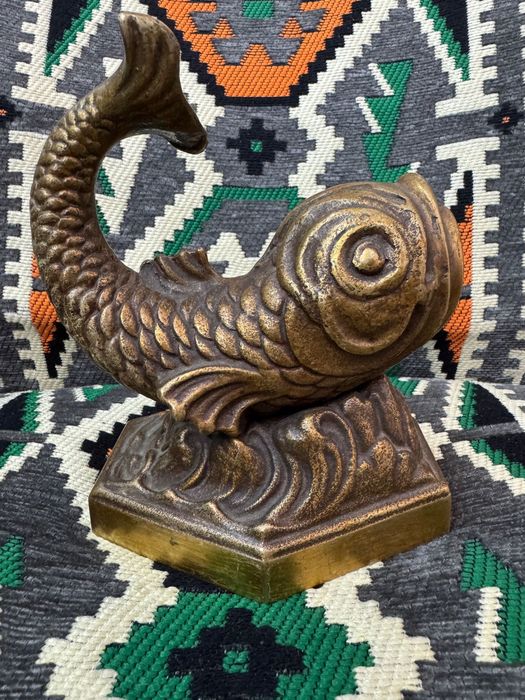 Peștele din bronz” Timişoara ìn anul 1957