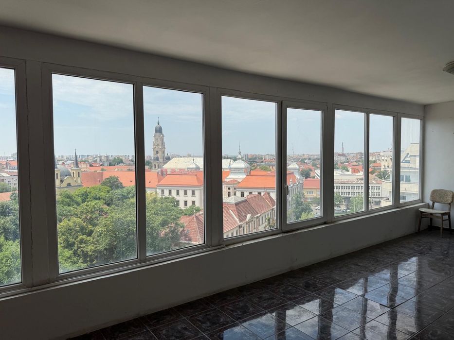 De vanzare penthouse ultracentral 125 mp utili