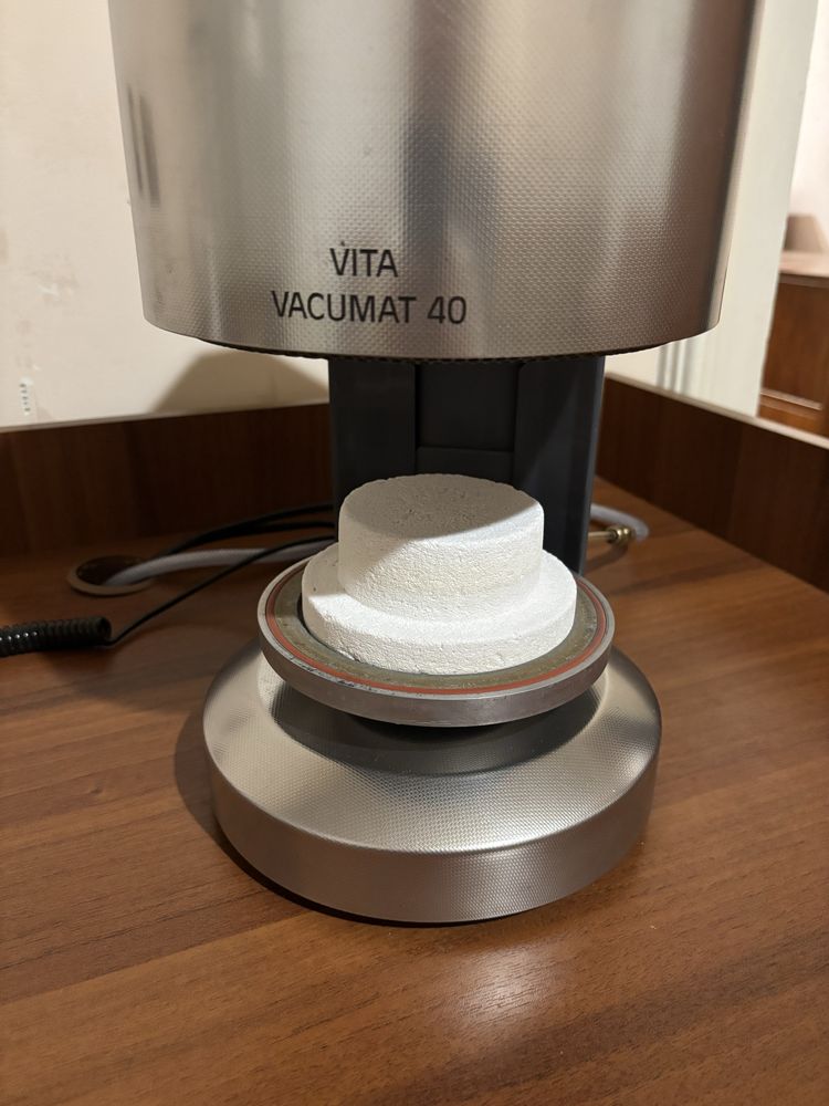 Vând cuptor vita vacumat 40