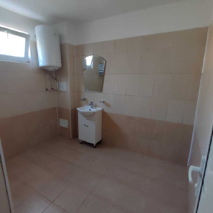 Продава се Етаж от къща в Шумен, 2-ри корпус - 119 кв.м за 922 €/кв.м - Снимка #6