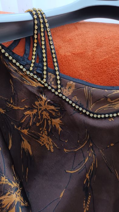 Официална туника.