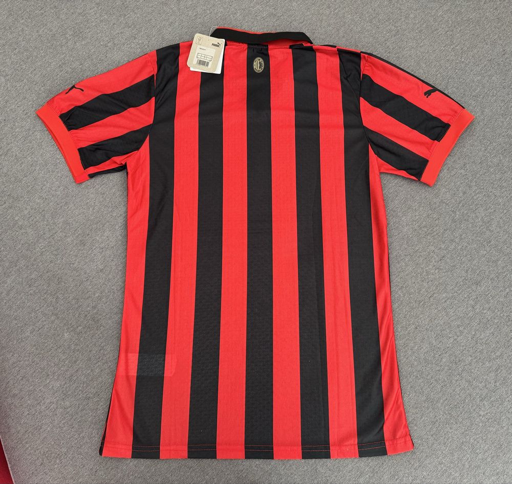 Тениска на Милан, 125 години, Player version AC Milan