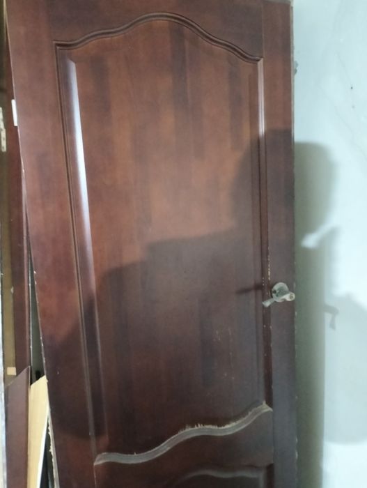 Продам бу деревянные двери