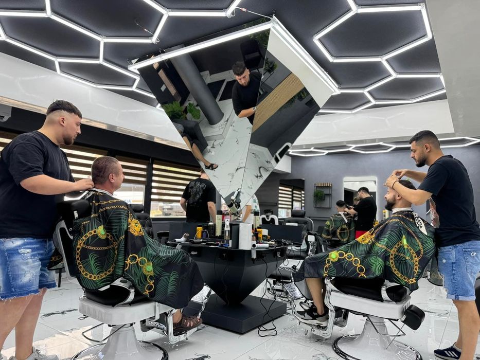 Posturi frizerie bărbați