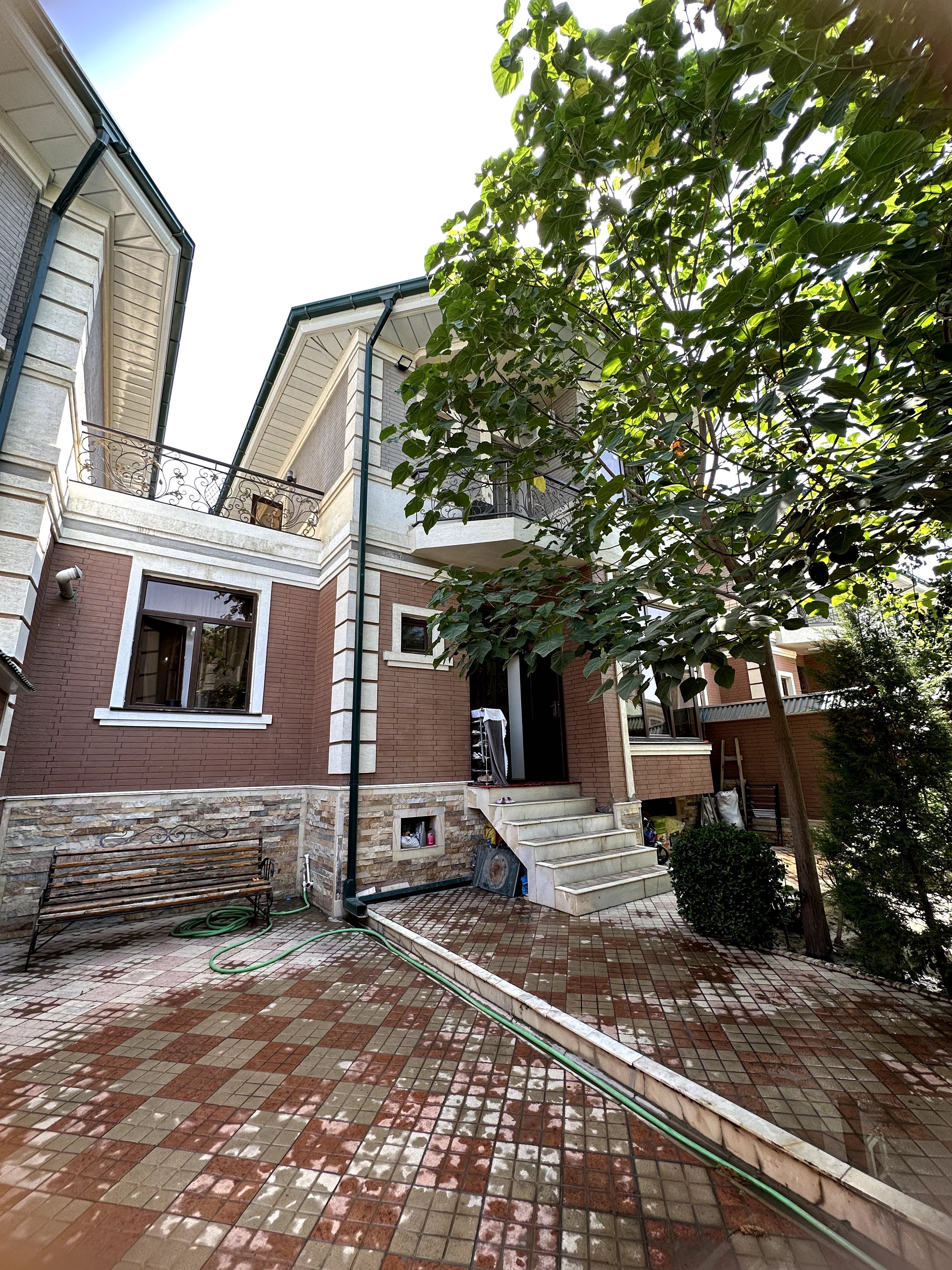 Продается таунхаус 216 м², 5 комнат, район Мотрид, Самарканд