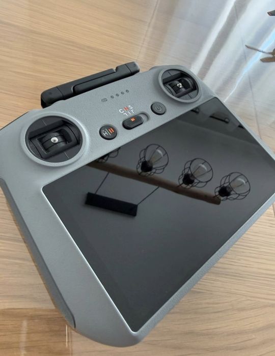 Dronă DJI Mini 4 Pro  Fly More Bundle Garantie