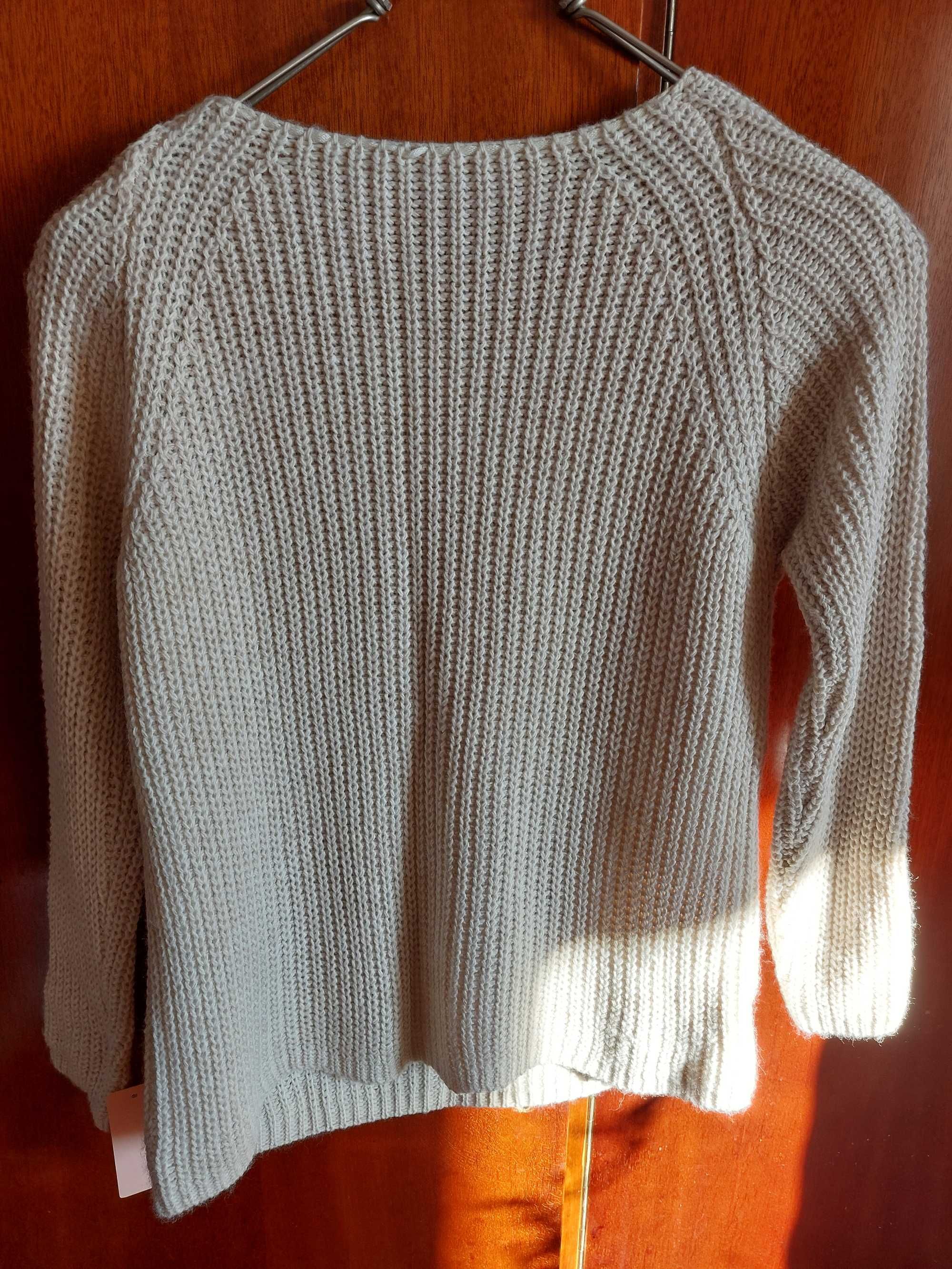 Pulover nou, cu eticheta, amestec lana mohair. M sau L, redus cu 70%