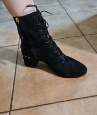 Botine Stradivarius piele intoarsa