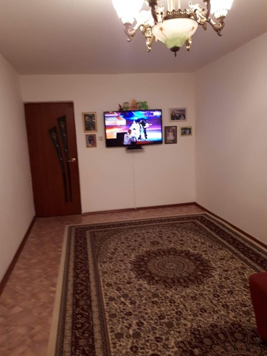 Құлсары 1-мкр 5-үй орта подьезд,тыныш екі жақ балкон жақсы күйде үй са