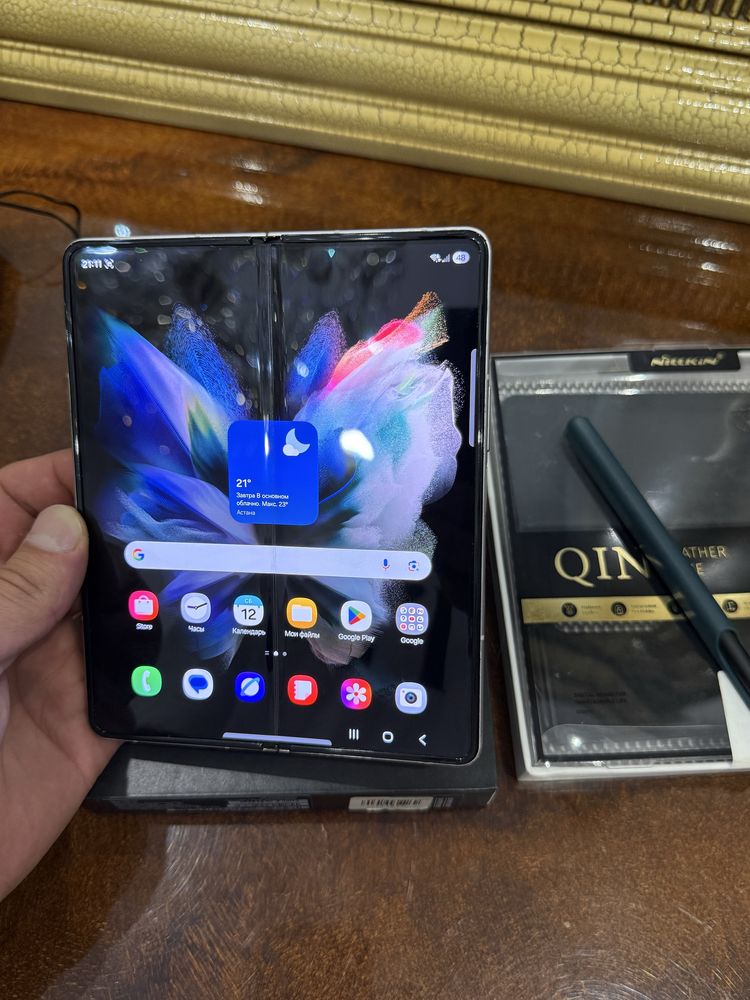 Samsung galaxy fold 3 12/512