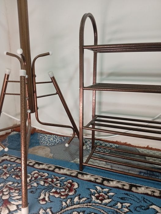 oyoq kiyim javon va kiyim ilgich