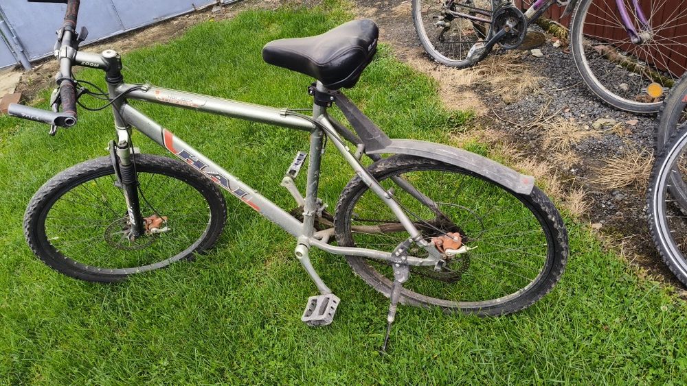 Vând  biciclete   diferite modele