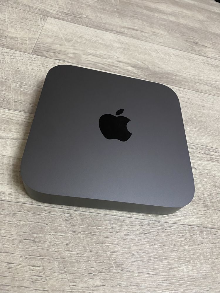 Mac mini 2018 core i5 озу 20gb ssd 256gb