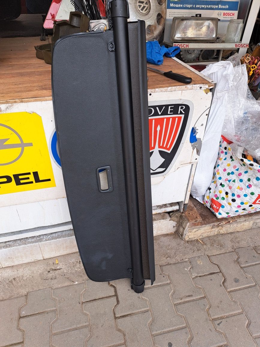Оригиналена щора за багажника VwGolf 6 combi