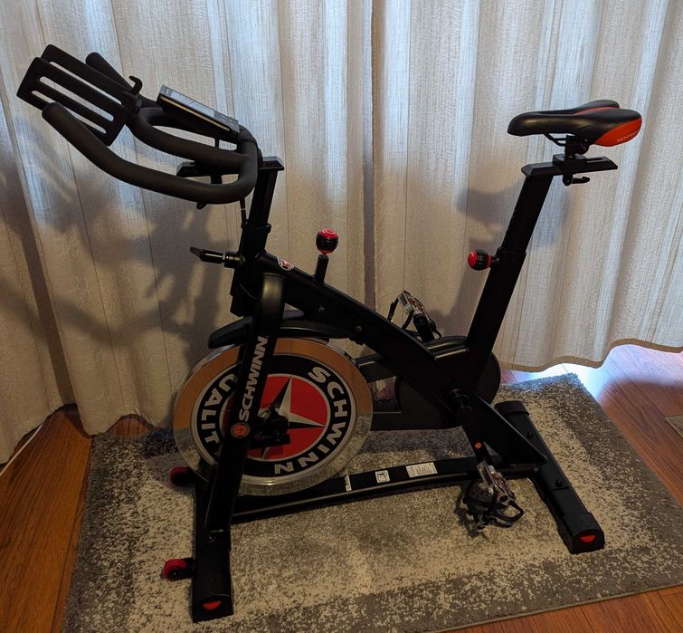 Bicicleta fitness de apartament/interior SCHWINN 700IC