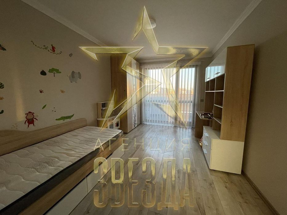 Продава се Тристаен апартамент в Пловдив, Христо Смирненски - 136 кв.м за 1800 €/кв.м - Снимка #2