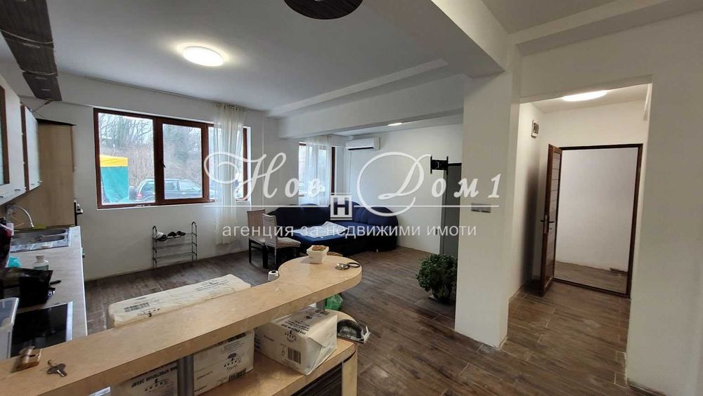 Дава се под наем Двустаен апартамент в Варна, Аспарухово - 70 кв.м за 357 € - Снимка #2