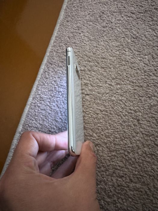 Samsung s10e sotiladi