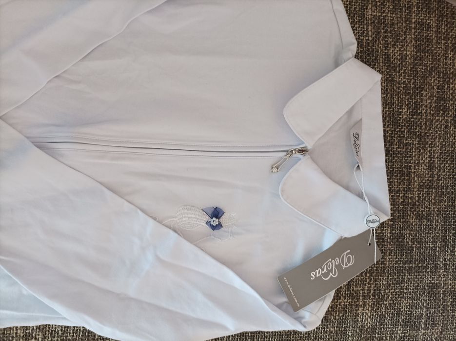 Школьная блуза  новая  фирмы Deloras трикотаж хлопок. Рост 164 .