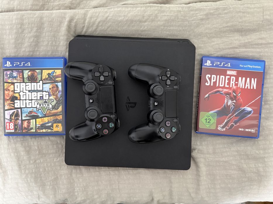 PlayStation 4 Slim 1TB + 2 jocuri (GTAV şi Marvel’s Spider-Man)