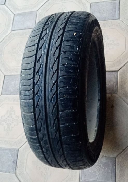 4 ta R15 shina sotiladi