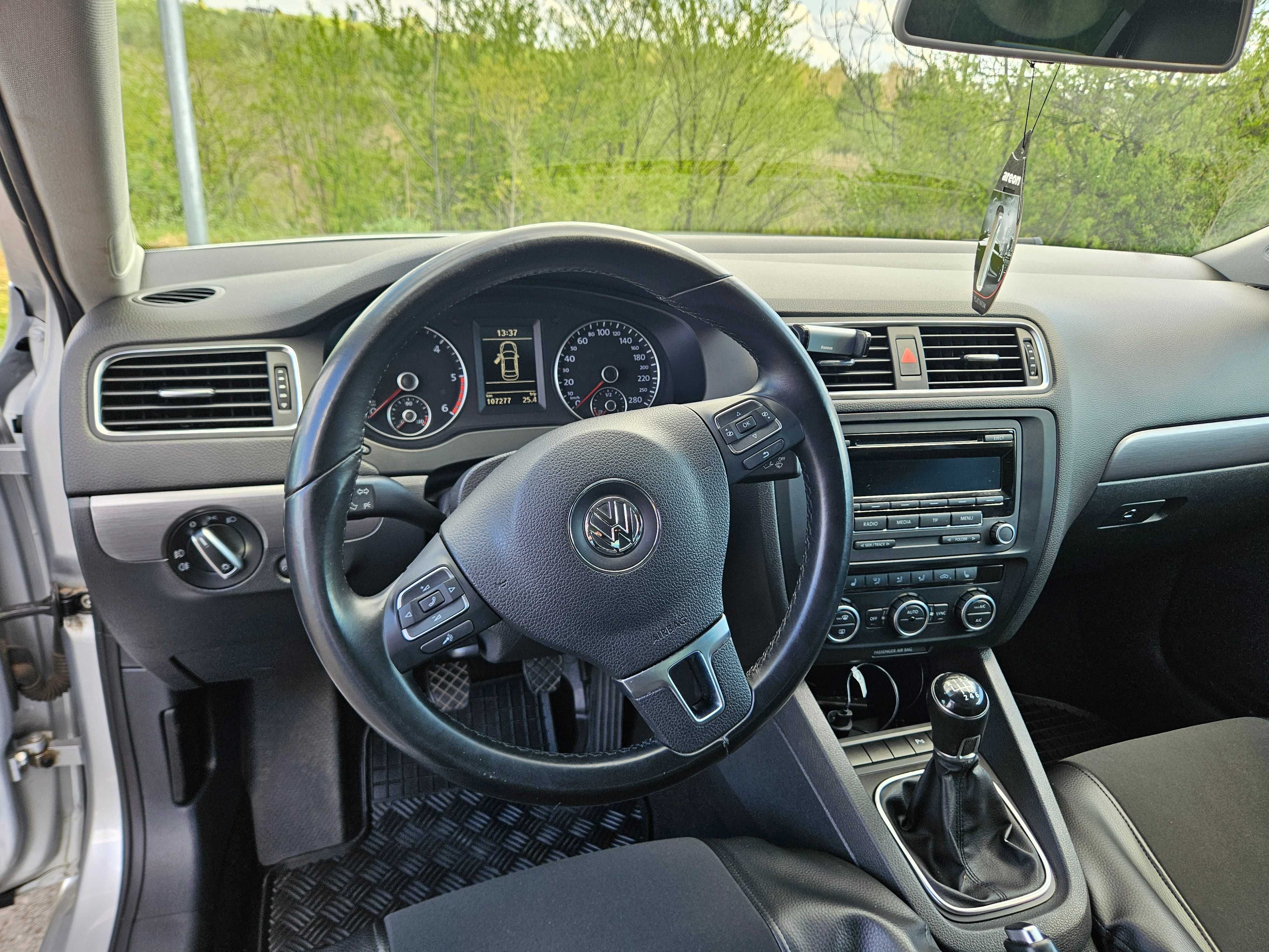 VW JETTA 2.0 TDI 2013 108000KM