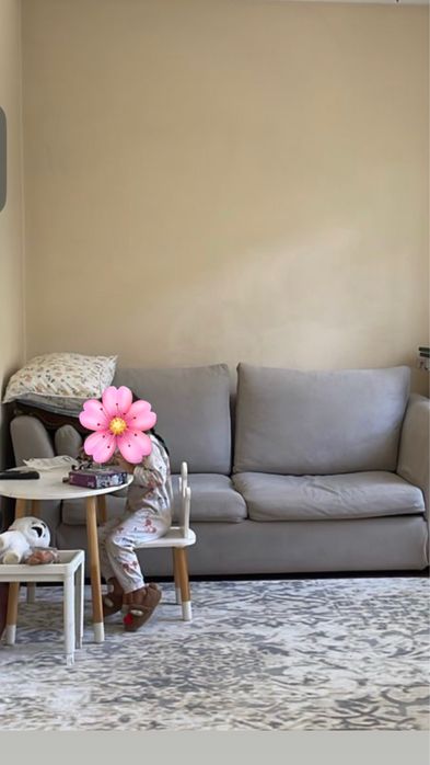 Отдам диван бесплатно.