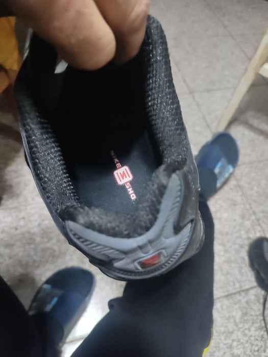 Nike shox barbatesti 43