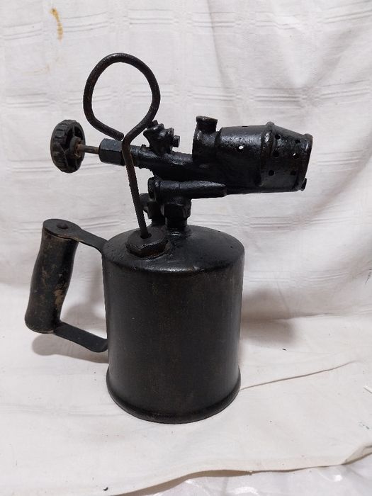 Obiecte    vechi    .