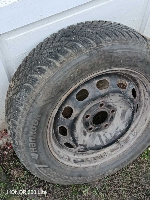 Cauciucuri iarna R15